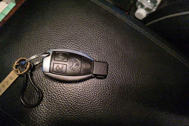 Used Mercedes-Benz R-Class 2010 R 350 L 4MATIC Vehicle Key