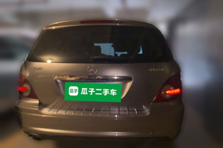 Used Mercedes-Benz R-Class 2010 R 350 L 4MATIC Grand Edition Rear