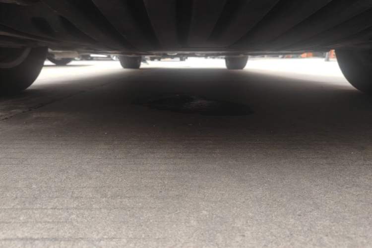Used Mercedes-Benz R-Class 2010 R 350 L 4MATIC Chassis Front