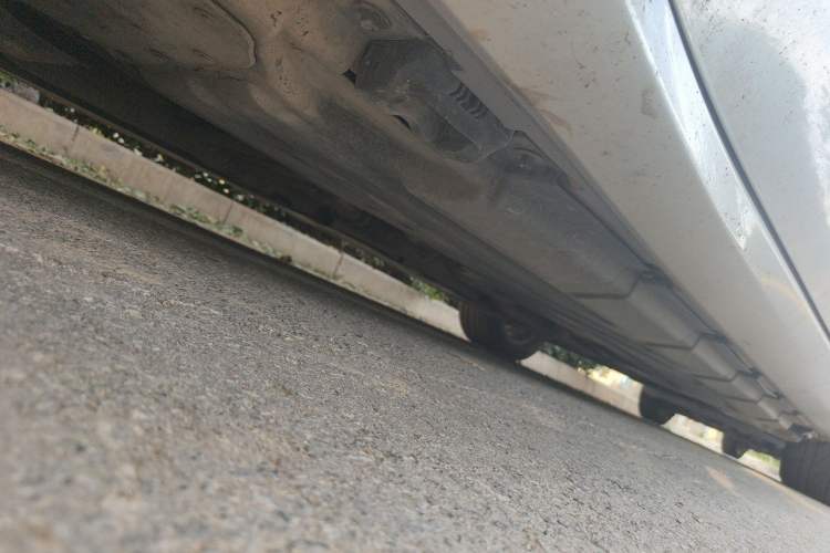Used Mercedes-Benz R-Class 2010 R 350 L 4MATIC Chassis Front Left