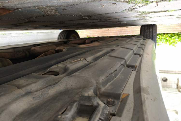 Used Mercedes-Benz R-Class 2010 R 350 L 4MATIC Chassis Front Right