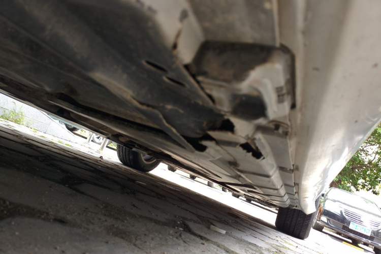 Used Mercedes-Benz R-Class 2010 R 350 L 4MATIC Chassis Rear Right