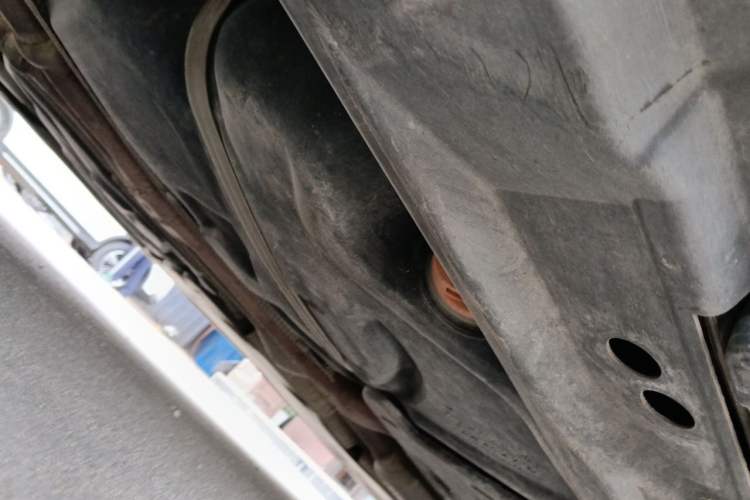 Used Mercedes-Benz R-Class 2010 R 350 L 4MATIC Chassis Rear Right