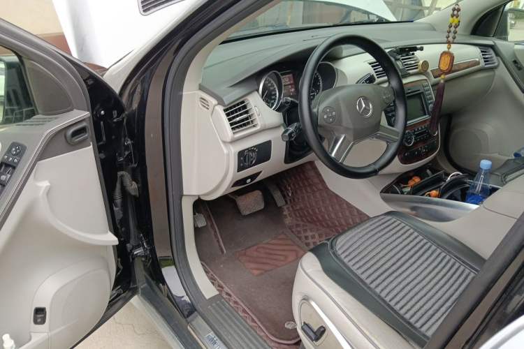 Used Mercedes-Benz R-Class 2010 R 350 L 4MATIC Driver Seat