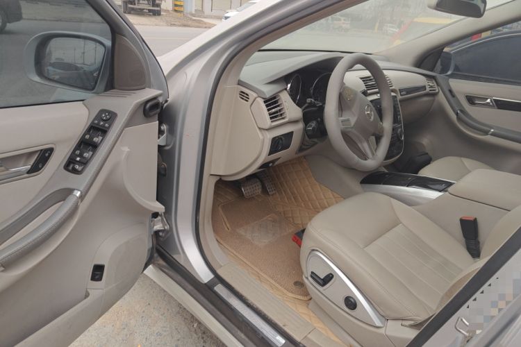 Used Mercedes-Benz R-Class 2010 R 350 L 4MATIC Grand Edition Driver Seat
