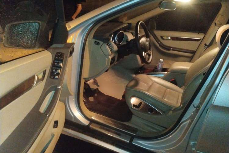 Used Mercedes-Benz R-Class 2010 R 350 L 4MATIC Driver Seat