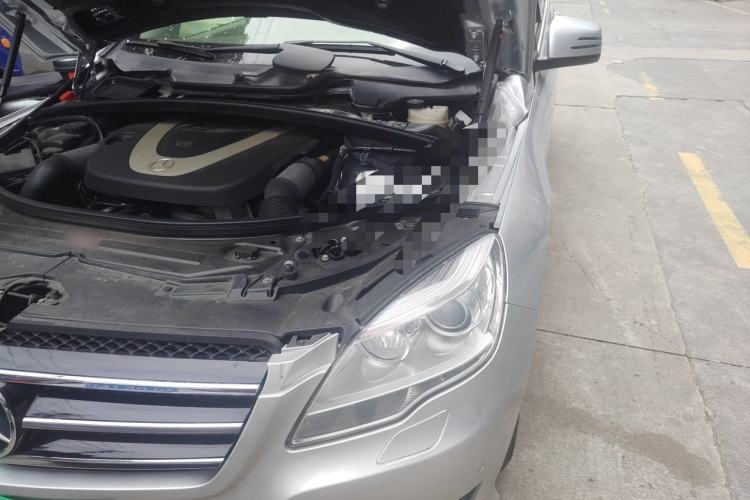 Used Mercedes-Benz R-Class 2010 R 350 L 4MATIC Engine Bay Left
