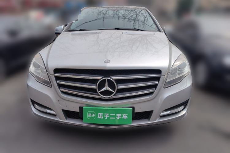 Used Mercedes-Benz R-Class 2010 R 350 L 4MATIC Grand Edition Front
