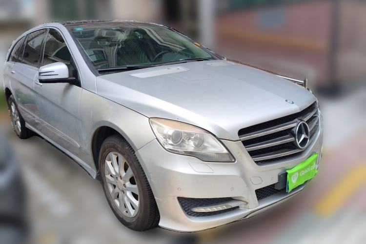Used Mercedes-Benz R-Class 2010 R 350 L 4MATIC Front Right 45 Deg