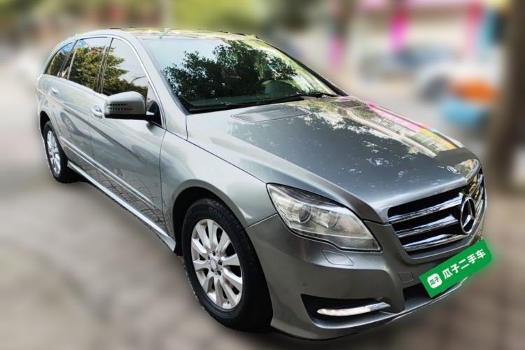 Used Mercedes-Benz R-Class 2010 R 350 L 4MATIC Front Right 45 Deg