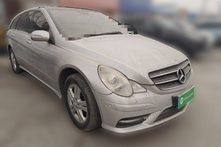 Used Mercedes-Benz R-Class 2010 R 350 L 4MATIC Grand Edition Front Right 45 Deg