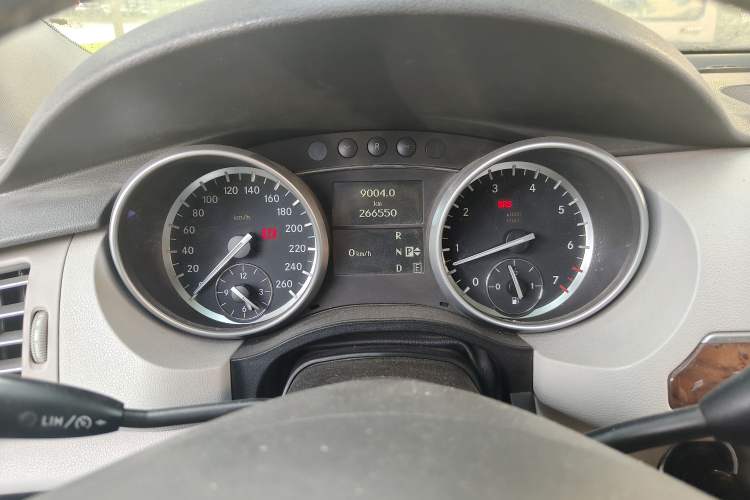 Used Mercedes-Benz R-Class 2010 R 350 L 4MATIC Instrument Cluster