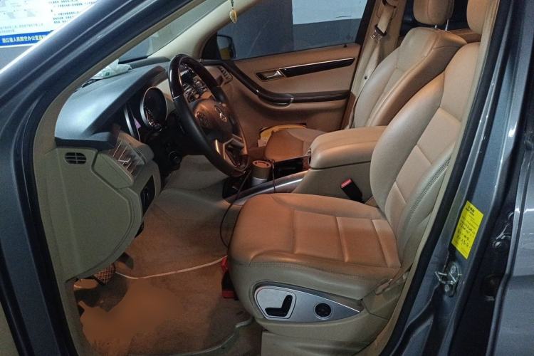 Used Mercedes-Benz R-Class 2010 R 300 L Business Model Left Front Seat