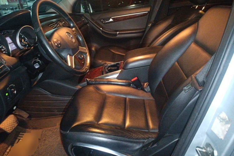 Used Mercedes-Benz R-Class 2010 R 300 L Business Model Left Front Seat