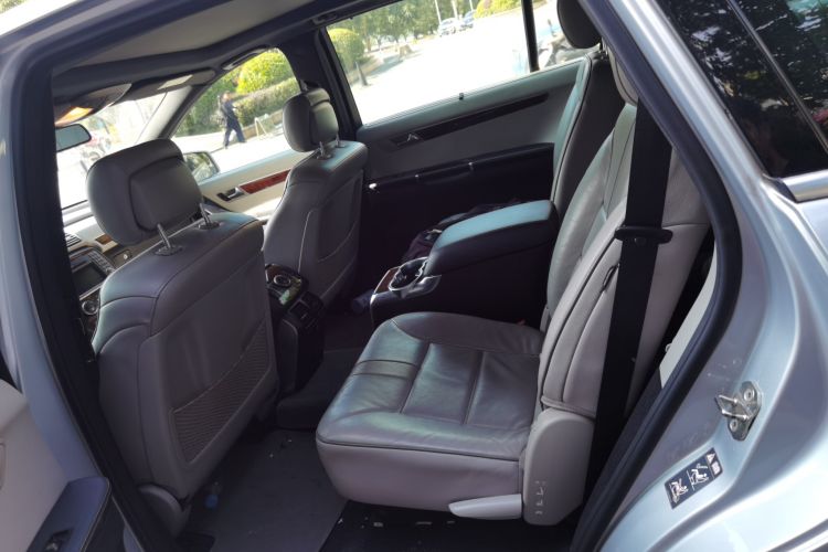 Used Mercedes-Benz R-Class 2010 R 350 L 4MATIC Left Rear Seat