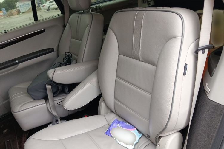 Used Mercedes-Benz R-Class 2010 R 350 L 4MATIC Left Rear Seat