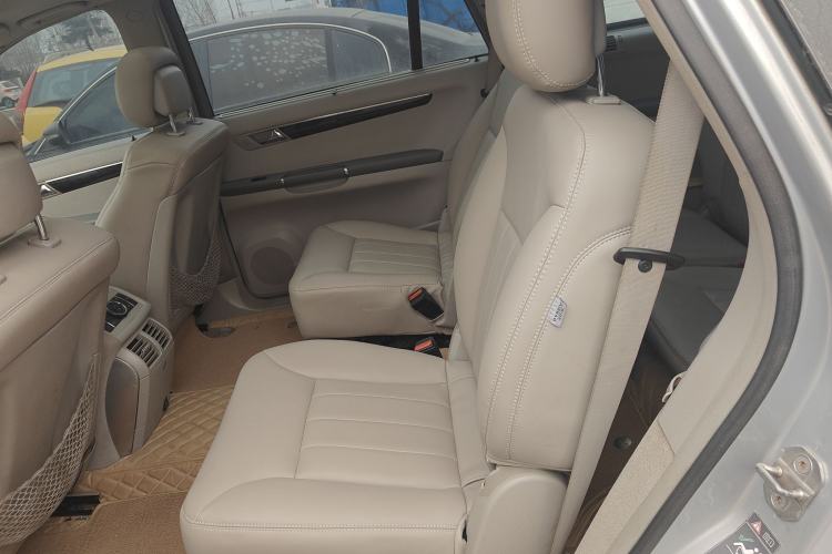 Used Mercedes-Benz R-Class 2010 R 350 L 4MATIC Grand Edition Left Rear Seat