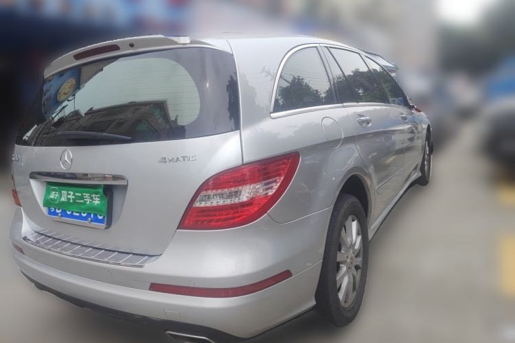 Used Mercedes-Benz R-Class 2010 R 350 L 4MATIC Rear Right 45 Deg