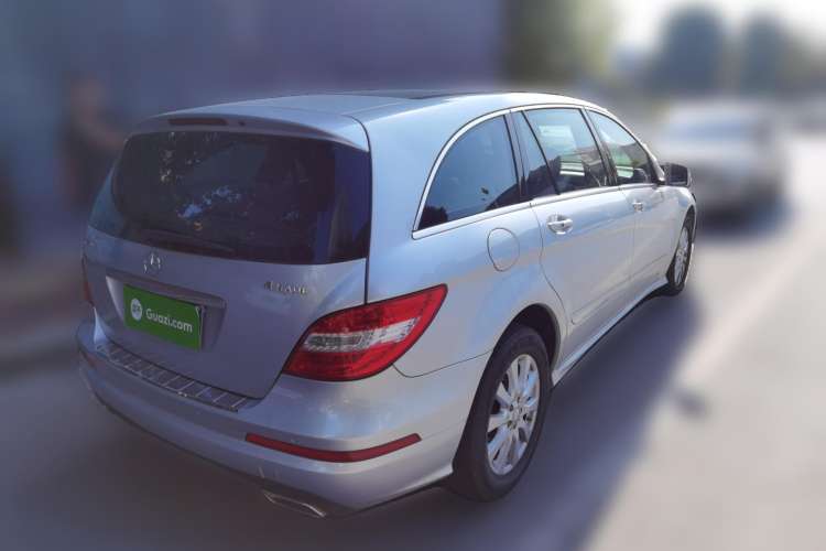 Used Mercedes-Benz R-Class 2010 R 350 L 4MATIC Rear Right 45 Deg