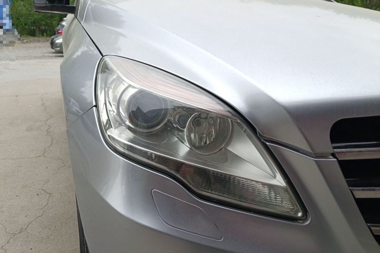Used Mercedes-Benz R-Class 2010 R 350 L 4MATIC Right Front Headlight