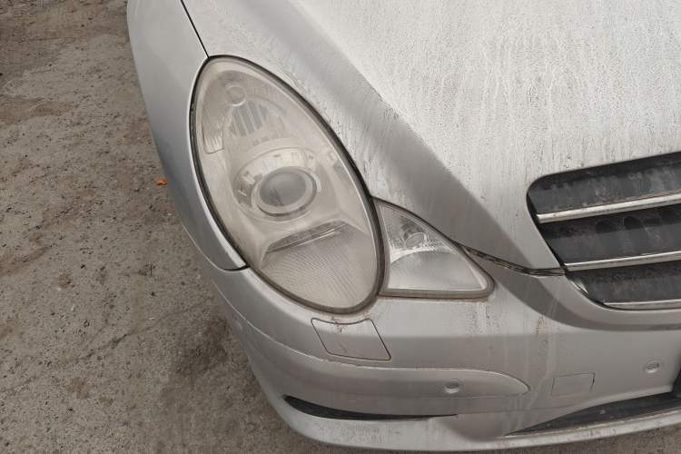Used Mercedes-Benz R-Class 2010 R 350 L 4MATIC Grand Edition Right Front Headlight