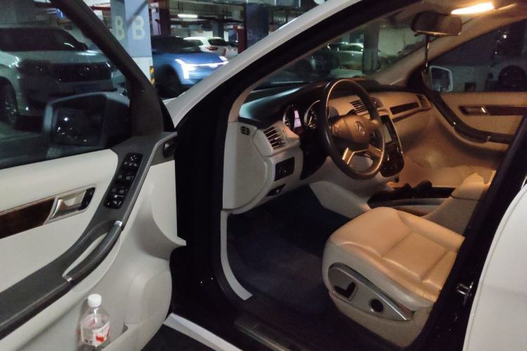 Used Mercedes-Benz R-Class 2010 R 300 L Business Model Driver Seat