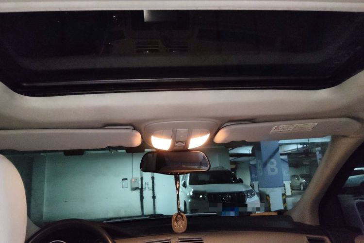 Used Mercedes-Benz R-Class 2010 R 300 L Business Model Headliner