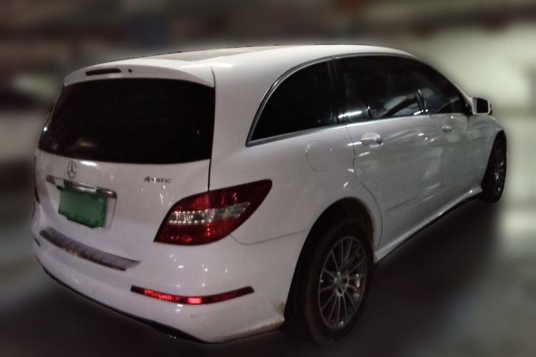 Used Mercedes-Benz R-Class 2010 R 300 L Business Model Rear Right 45 Deg