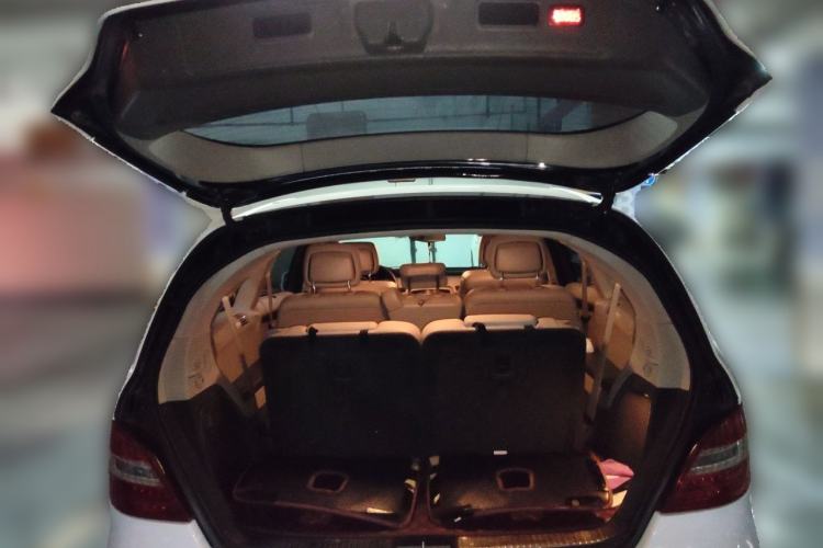 Used Mercedes-Benz R-Class 2010 R 300 L Business Model Trunk