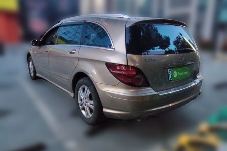 Used Mercedes-Benz R-Class 2010 R 350 L 4MATIC Grand Edition Rear Left 45 Deg