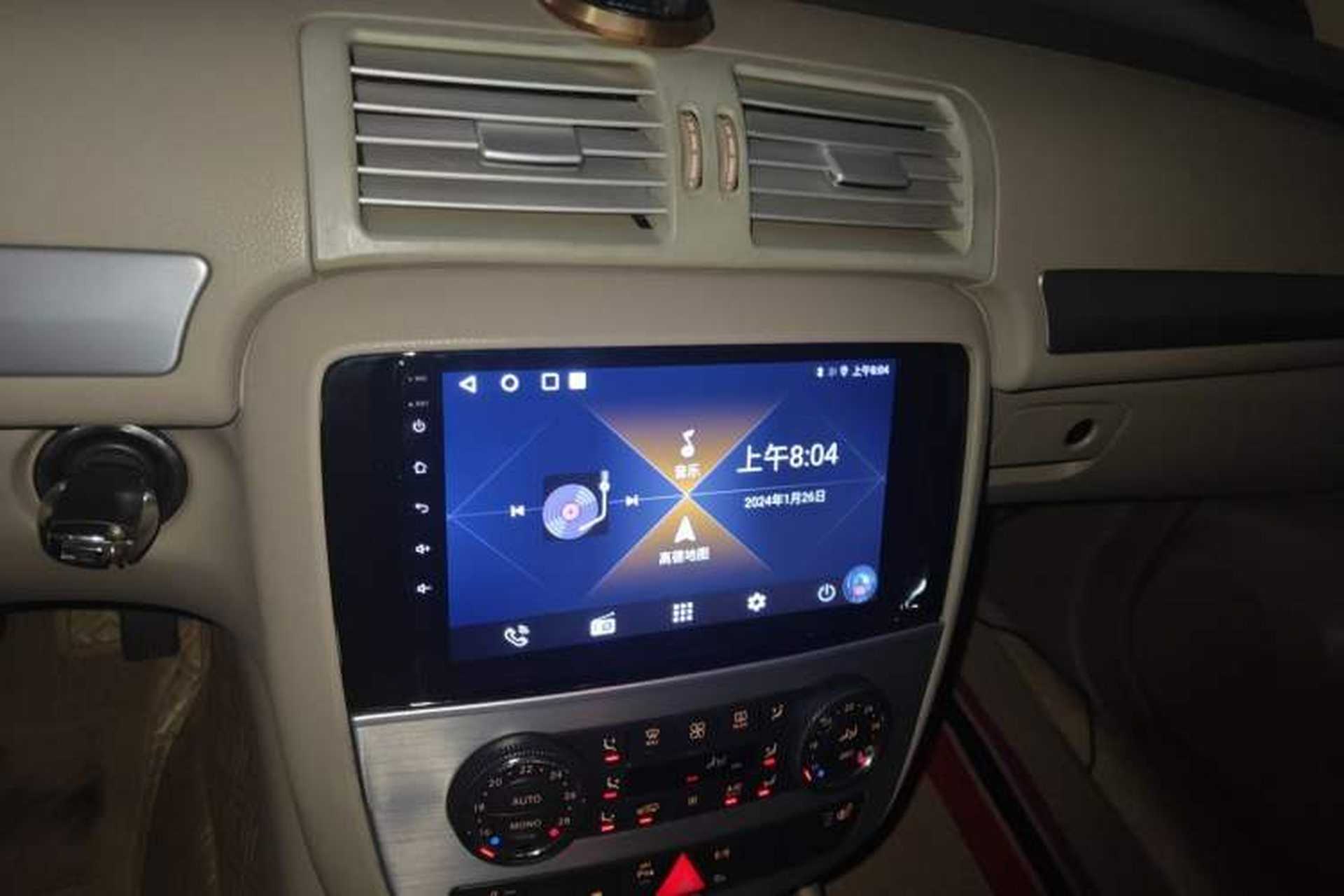 Used Mercedes-Benz R-Class 2011 R 300 L Business Model Audio And AC Panel