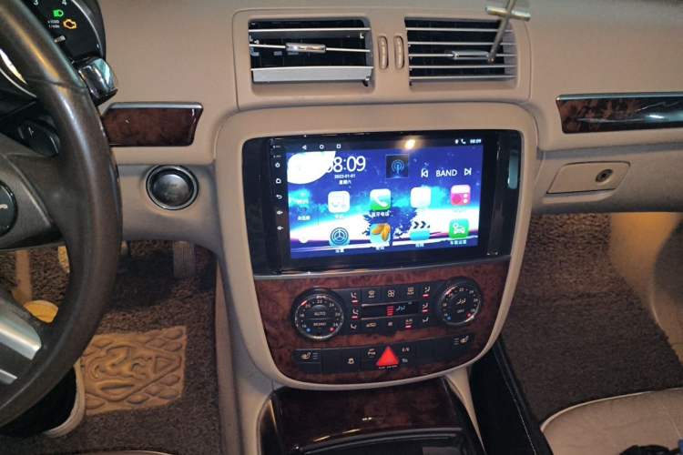 Used Mercedes-Benz R-Class 2011 R 350 L 4MATIC Audio And AC Panel