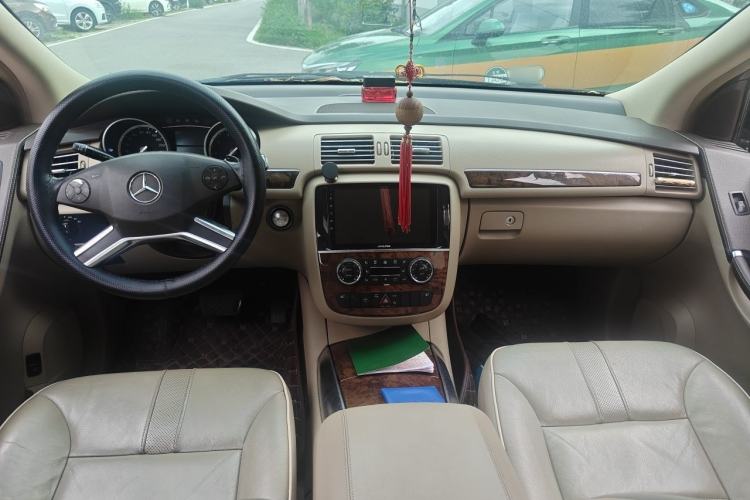 Used Mercedes-Benz R-Class  Center Console