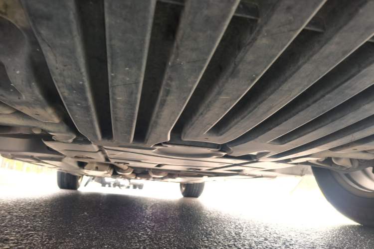 Used Mercedes-Benz R-Class 2011 R 300 L Business Model Chassis Front