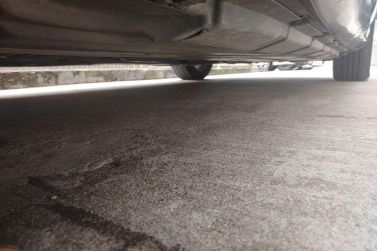 Used Mercedes-Benz R-Class 2011 R 300 L Business Model Chassis Front Left