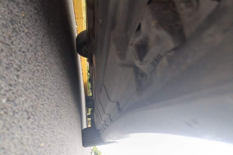 Used Mercedes-Benz R-Class 2011 R 300 L Business Model Chassis Front Left
