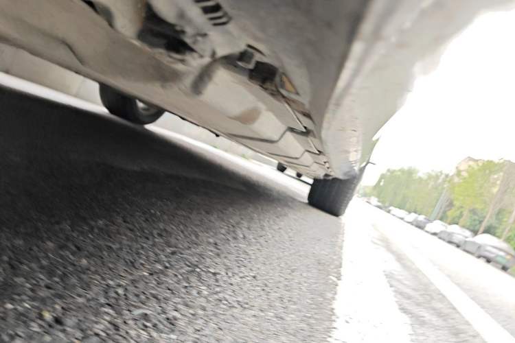 Used Mercedes-Benz R-Class 2011 R 300 L Business Model Chassis Front Left