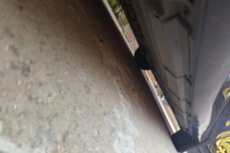 Used Mercedes-Benz R-Class 2011 R 300 L Business Model Chassis Front Left
