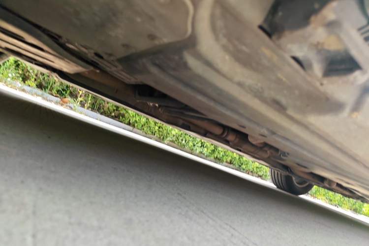 Used Mercedes-Benz R-Class 2011 R 300 L Business Model Chassis Front Left