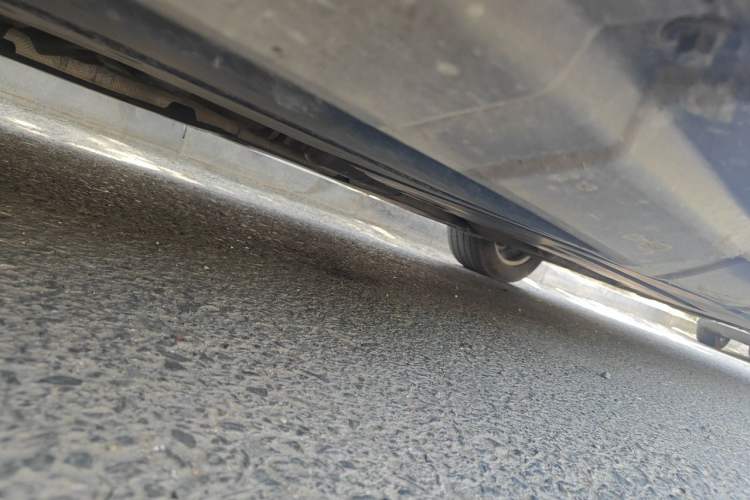 Used Mercedes-Benz R-Class 2011 R 350 L 4MATIC Chassis Front Left