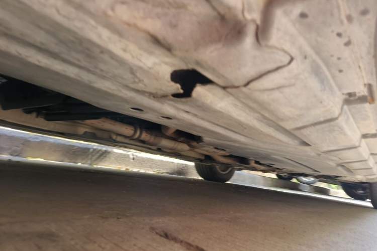 Used Mercedes-Benz R-Class 2011 R 300 L Business Model Chassis Front Left