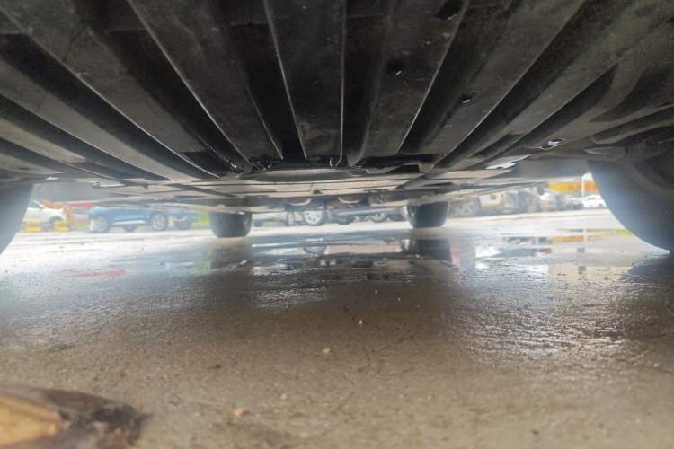 Used Mercedes-Benz R-Class 2011 R 350 L 4MATIC Chassis Front