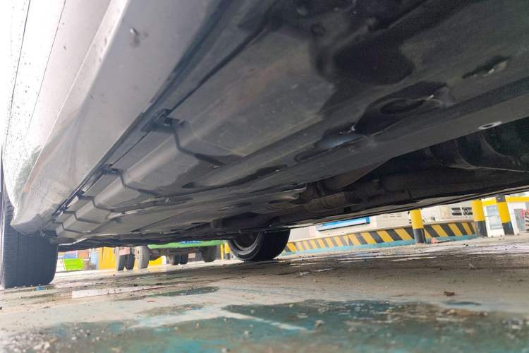 Used Mercedes-Benz R-Class 2011 R 350 L 4MATIC Chassis Front Right