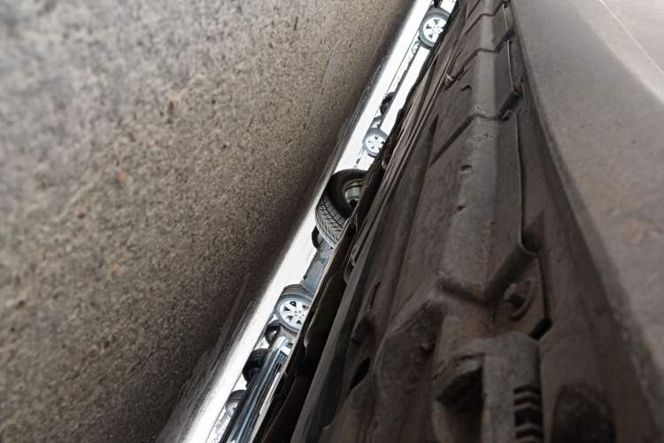 Used Mercedes-Benz R-Class 2011 R 350 L 4MATIC Chassis Front Right