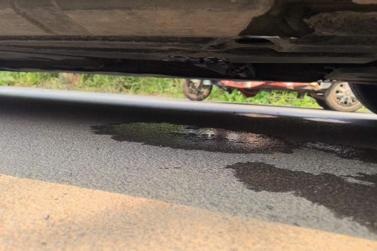 Used Mercedes-Benz R-Class 2011 R 300 L Business Model Chassis Front Right
