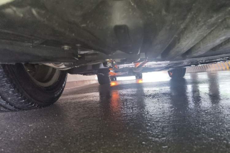 Used Mercedes-Benz R-Class 2011 R 300 L Business Model Chassis Front Right