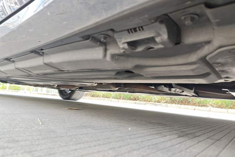 Used Mercedes-Benz R-Class 2011 R 300 L Business Model Chassis Front Right