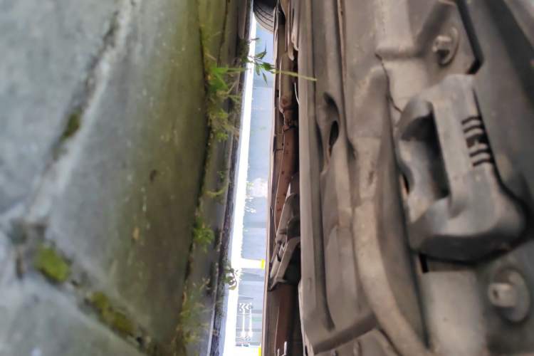 Used Mercedes-Benz R-Class 2011 R 300 L Business Model Chassis Front Right