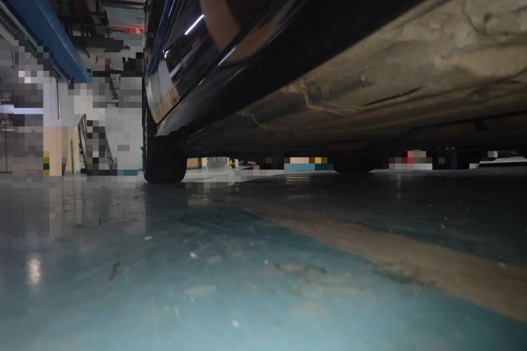Used Mercedes-Benz R-Class 2011 R 300 L Business Model Chassis Front Right