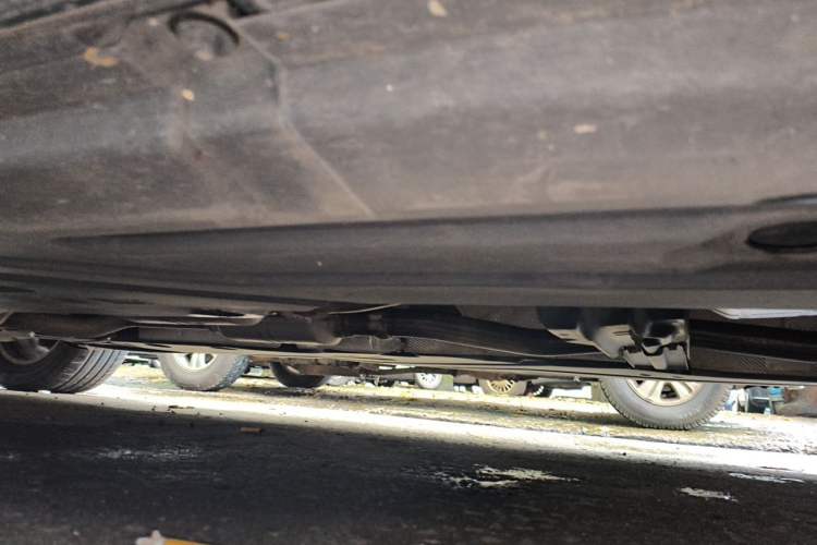 Used Mercedes-Benz R-Class 2011 R 300 L Business Model Chassis Front Right